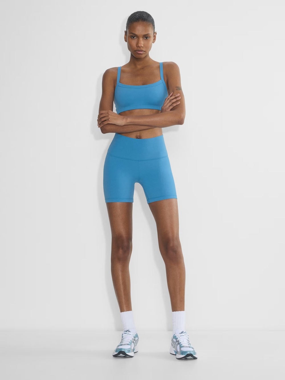 Aritzia BUTTER Cheeky Hi-Rise 5" Short